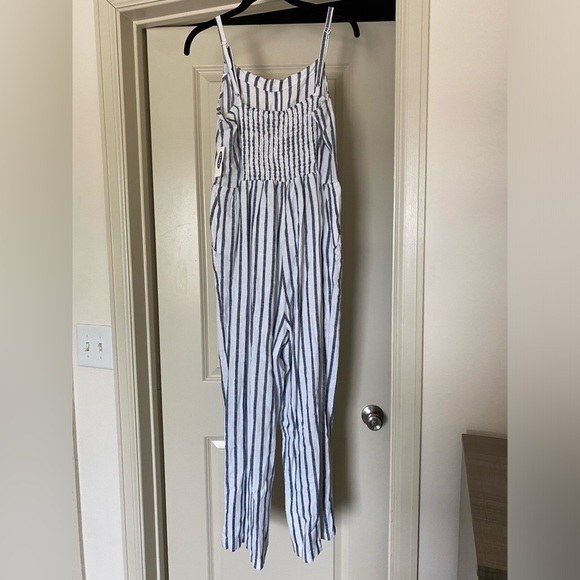 NWT Old Navy Jumpsuit Size M - Picture 5 of 10